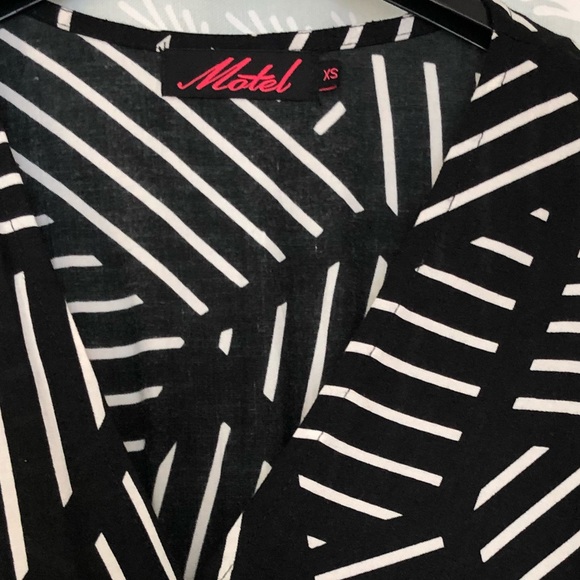 Urban Outfitters Motel Rocks Romper NWT - Picture 3 of 5